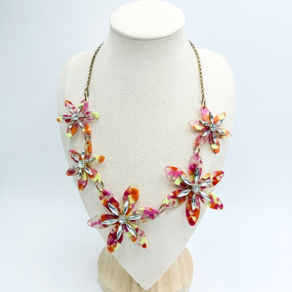 C1946 Floral Statement Necklace Pink Orange Lucite Rhinestone